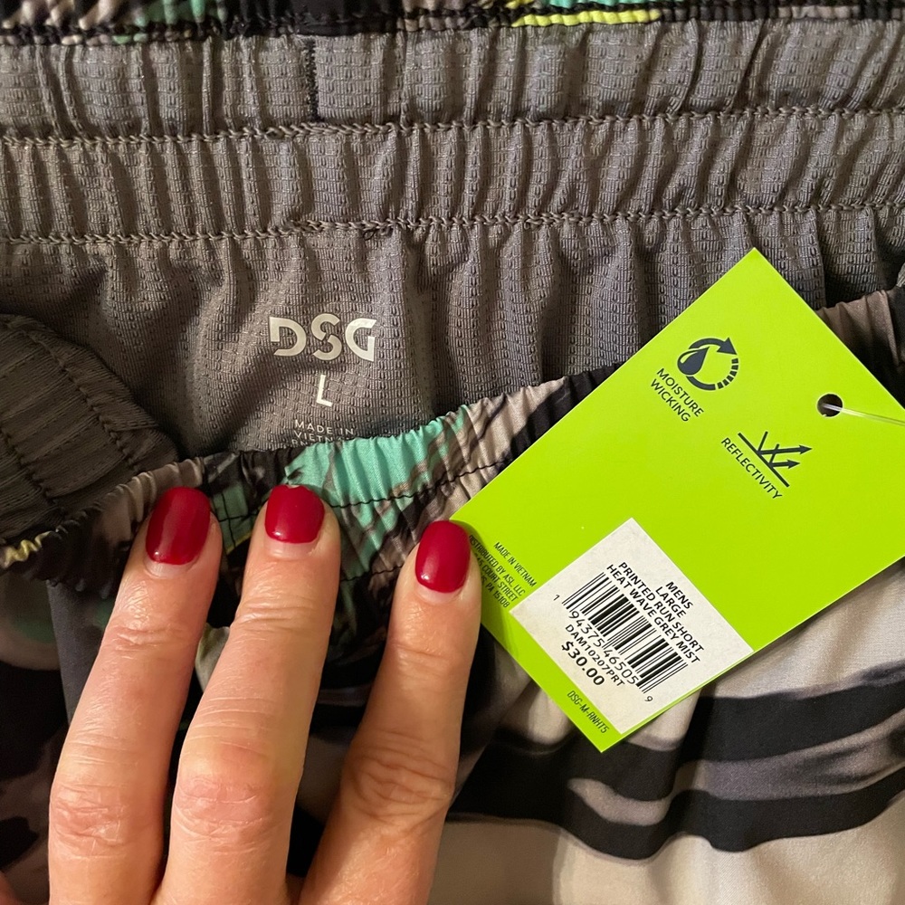 DSG Running shorts - Picture 3 of 4